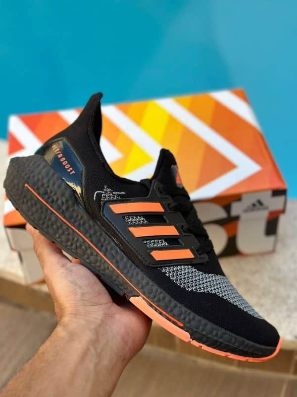 ADIDAS ULTRABOOST preto laranja