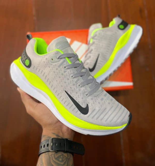 Nike recat cinza verde